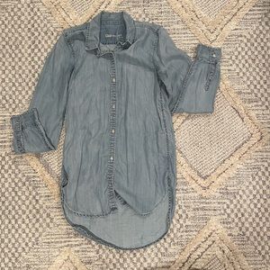Gap chambray top